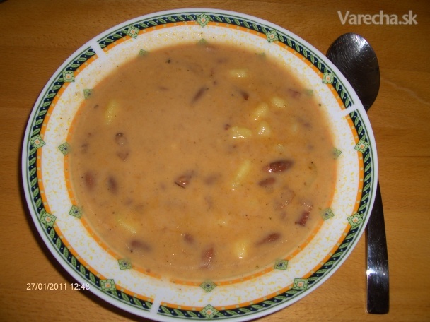 Recept - Fazuľová polievka s údeným rebierkom