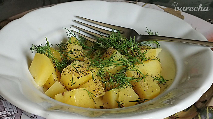 Kôprové zemiaky s prepusteným maslom