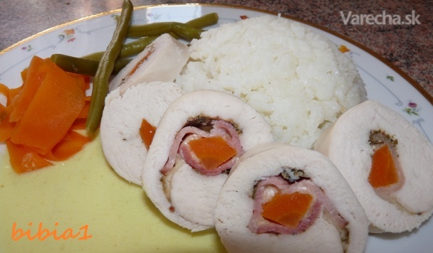 Kuracie roládky so slaninkou a kari omáčkou z parného hrnca (fotorecept)