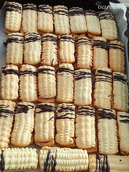 Strojčekové pudingové pečivo