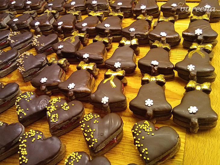 Vianočné pečivo - zvončeky a srdiečka (videorecept)