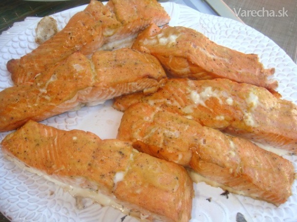 Grilovany losos (salmon)