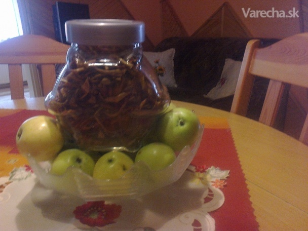 Jablkový čaj s vôňou medu a škorice