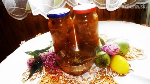 Hruškovo-pomarančový džem s hrozienkami a orechami (fotorecept)