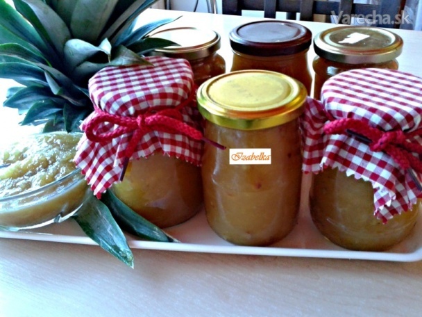 Tekvicovo-ananásovo-pomarančový džem s rumom a orechmi (fotorecept)