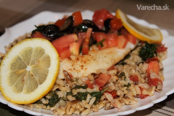 Divá ryža so špenátom, olivovou salsou a rybou (fotorecept)