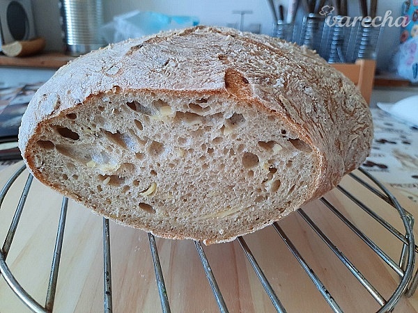 Kváskový chlieb so zemiakom (fotorecept)