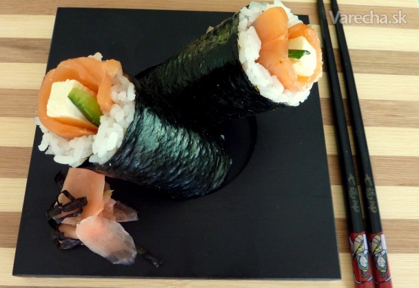 Sushi s údeným lososom 