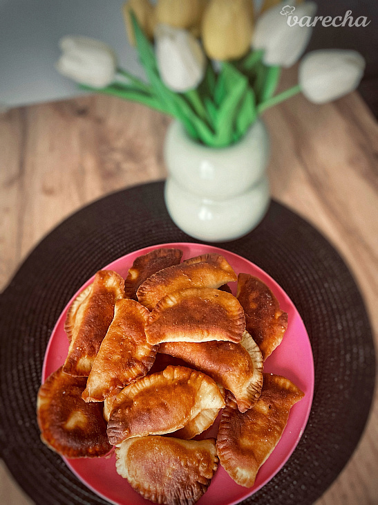 Vyprážané pirohy s kyslou kapustou (fotorecept)