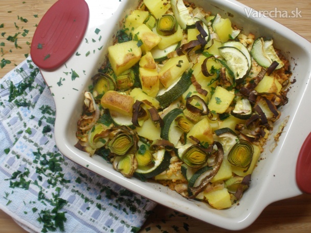 Zapekané zemiaky s tvarohom a zeleninou