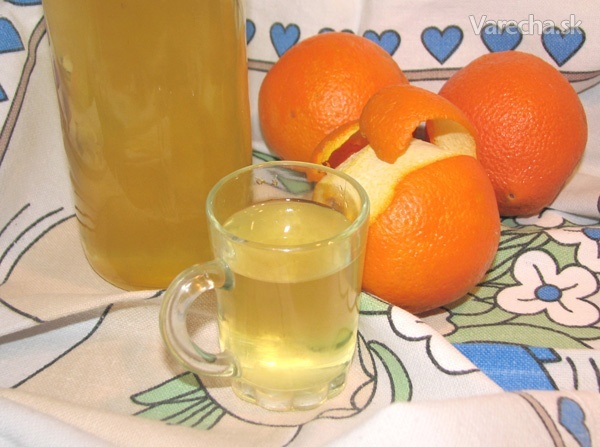 Sirup z pomarančových šupiek (alebo citrónových)