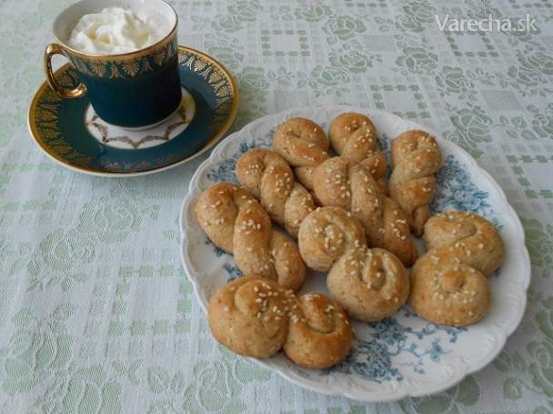 Grécke maslové sušienky koulourakija - veľkonočné