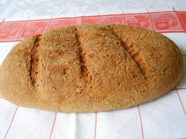 Chlieb bezlepkový a žemle asi najjednoduchšie