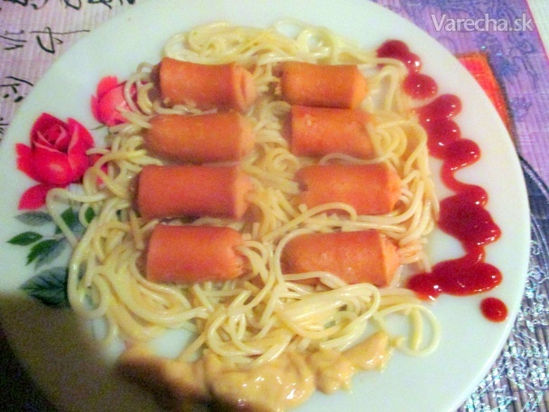 Párky so špagetami (fotorecept)