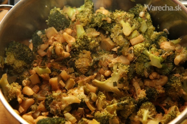 Brokolica s kešu (vegan)