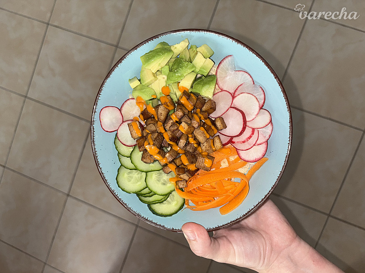 Poke bowl s tofu
