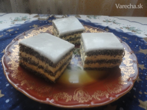 Makový koláč s vanilkovým krémom (fotorecept)