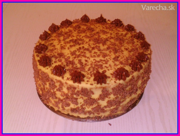 Orechová torta s vanilkovým krémom (fotorecept)