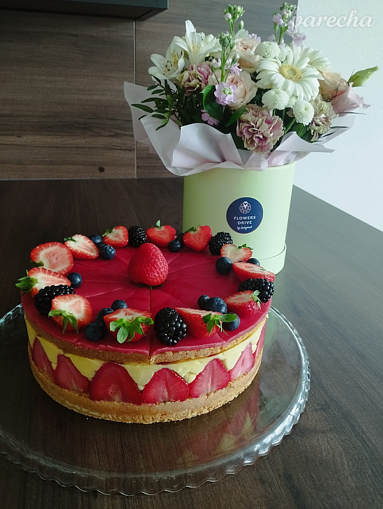 Kráľovská jahodová torta