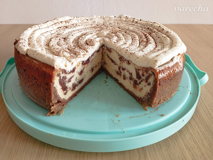 Cheesecake so škoricovou mrveničkou (Cinamon Roll Cheesecake)