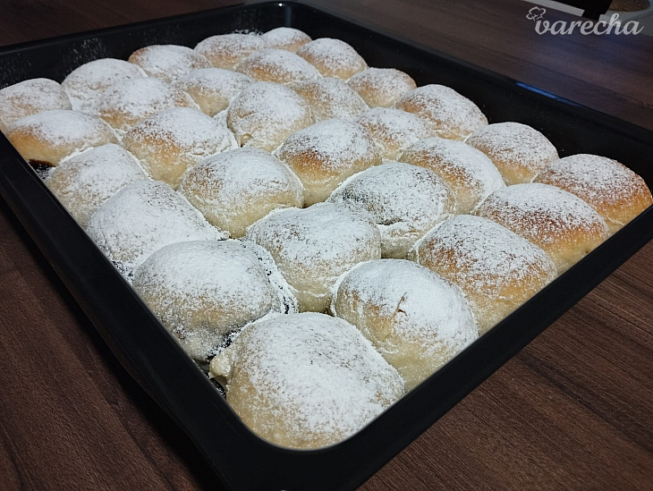 Buchty so slivkovým lekvárom (fotorecept)