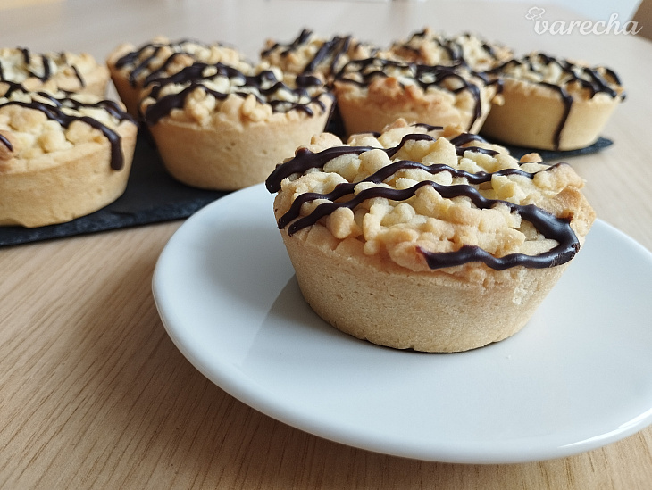 Košíčky z krehkého cesta s marhuľovým džemom (fotorecept)