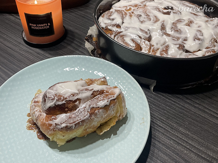 Škoricové slimáky s mascarpone krémom
