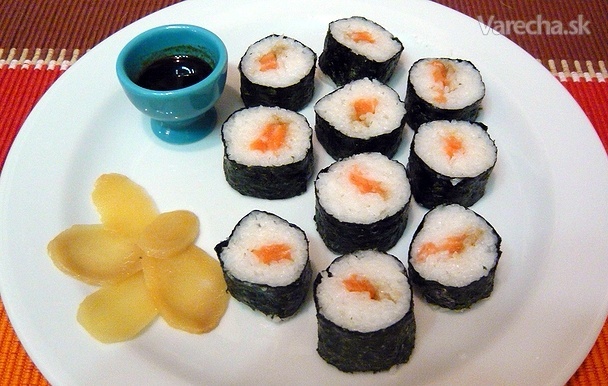 Maki suši s lososom (fotorecept)