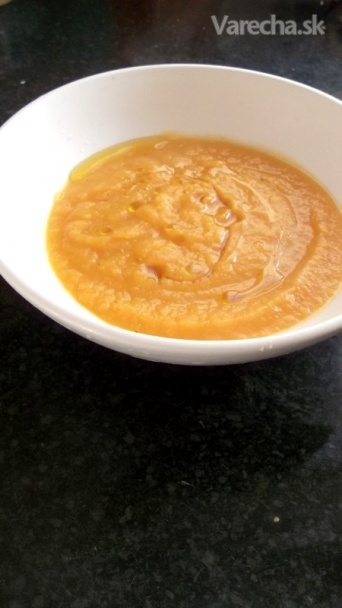 Hustá mrkvová polievka so zázvorom