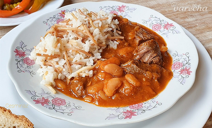 Výborný fazuľový guláš s mäsom (Kuru fasulye) (videorecept)