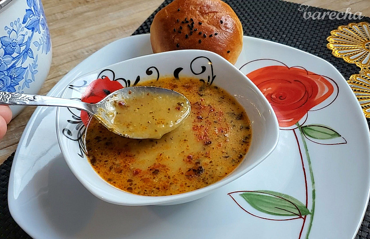 Sýta polievka z červenej šošovice (Mercimek çorbası) (videorecept)