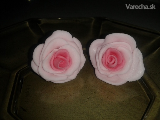 Marcipánové ružičky (fotorecept)