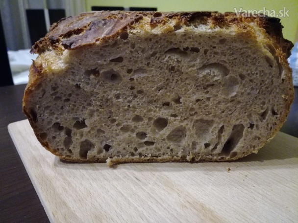 Kváskový pšenično-ražný chlieb s Tang Zhong (fotorecept)
