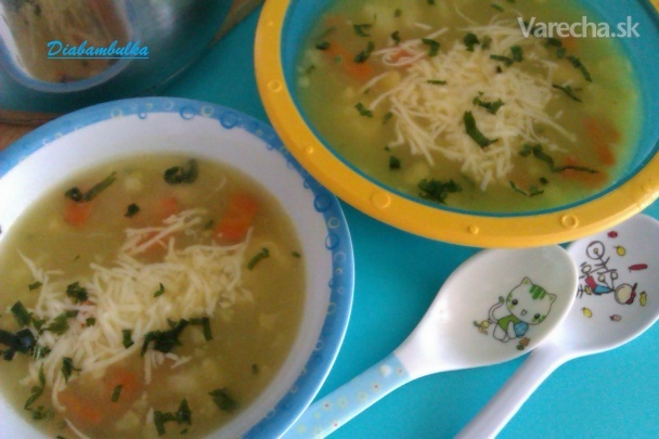 Krémová zeleninová polievka s karí korením