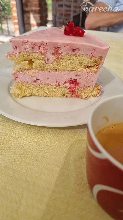 Mousse torta s ríbezľami
