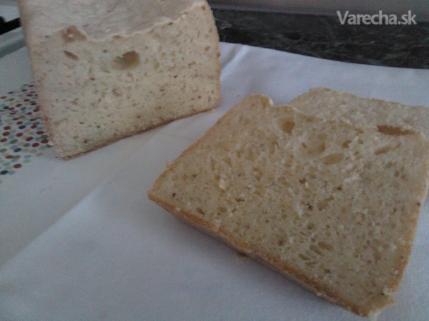 Bezlepkový gazdovský cesnakový chlebík (fotorecept)