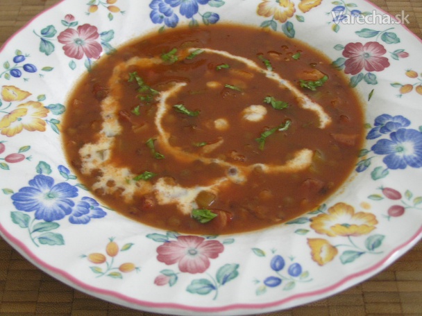 Šošovicovo-paradajková polievka