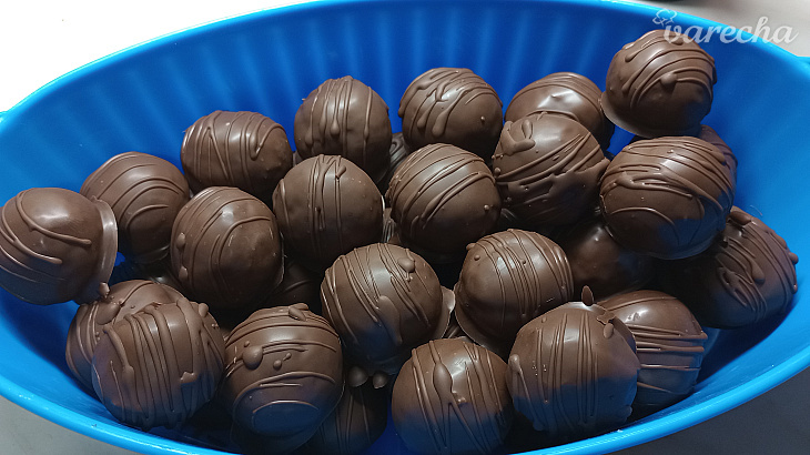 Rýchle čokoládové guľky (fotorecept)