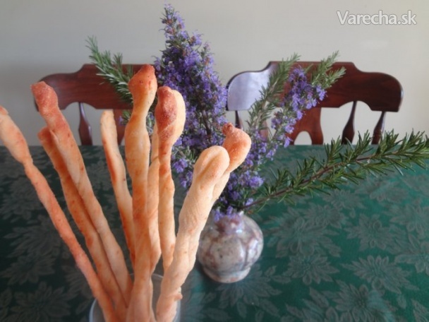 Syrové chlebové paličky s rozmarínom (fotorecept)