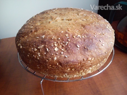 Recept - Kváskový hrnčekový chlieb