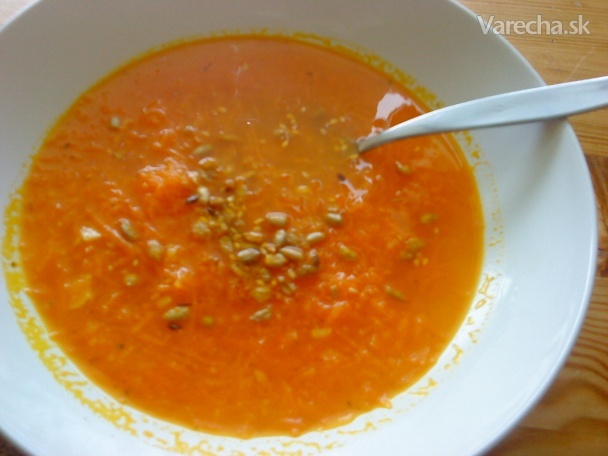 Oranžová polievka (fotorecept)