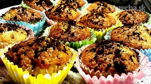 Maslové muffinky s kúskami čokolády