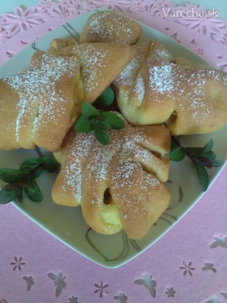 Jablkovo-pudingové koláče z hrnčekového cesta (fotorecept)