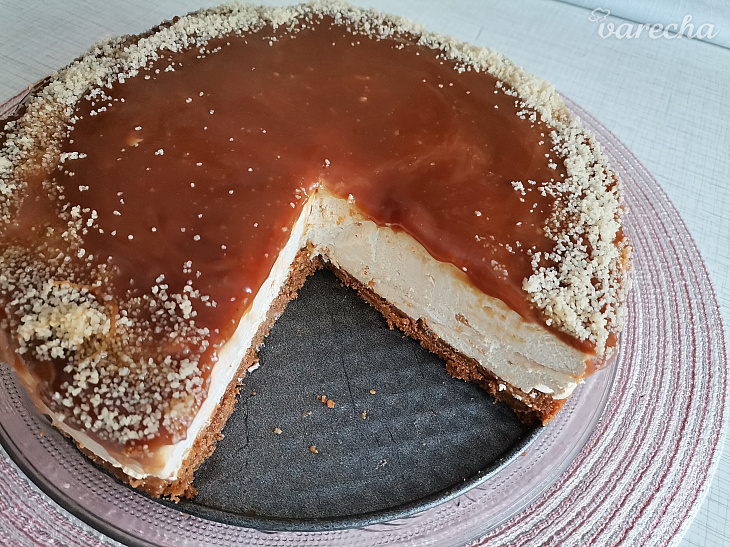Nepečený karamelový cheesecake (fotorecept)