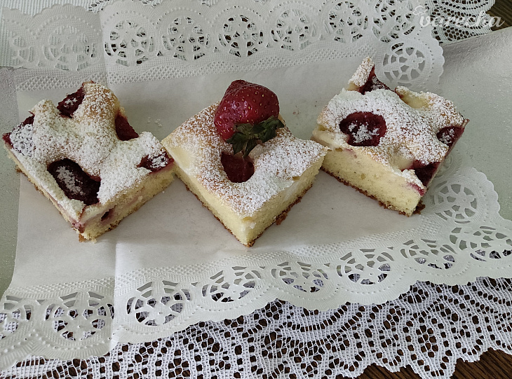 Jahodová bublanina s mascarpone (fotorecept)