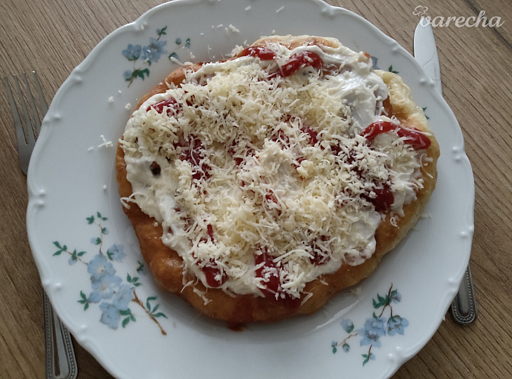 Jogurtové langoše (fotorecept)