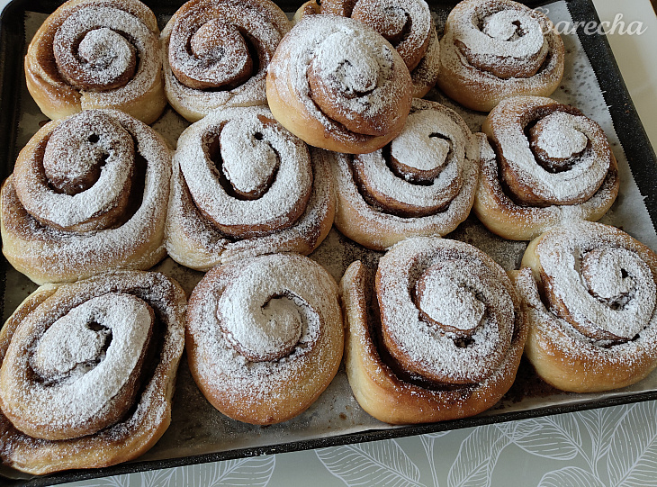 Jemné mäkké škoricové hniezda