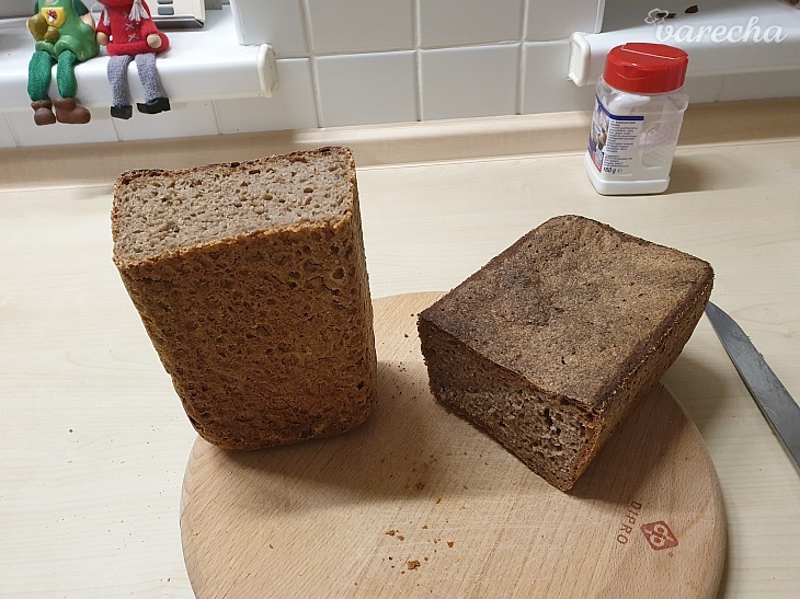 Celozrnný kváskový chlieb (fotorecept)