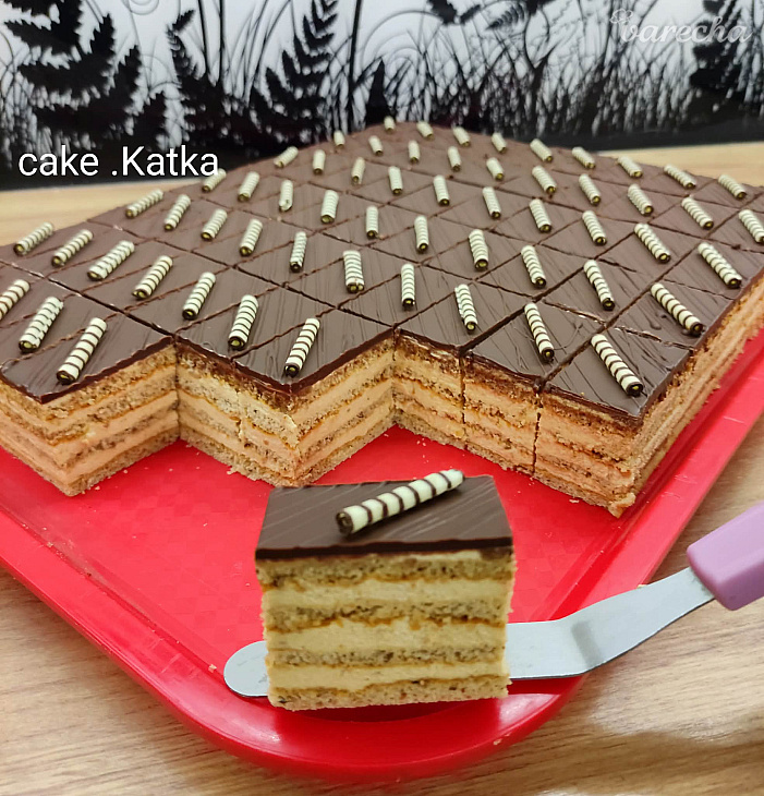 Medovo-karamelové rezy s orieškami