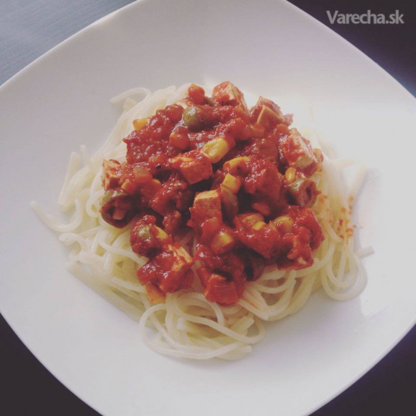 Semolinové špagety s tofu a paradajkovou omáčkou - vegan